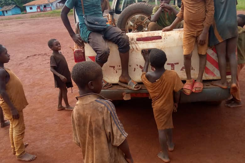 Proyecto pigmeos. Asociación Banta África